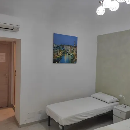Pensjonat Abid's Palace In Termini 3*